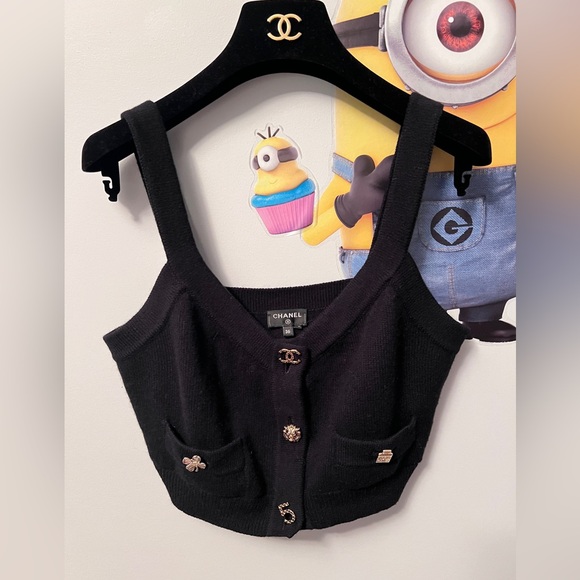 🩷SOLD🩷Chanel cashmere top - Picture 2 of 2